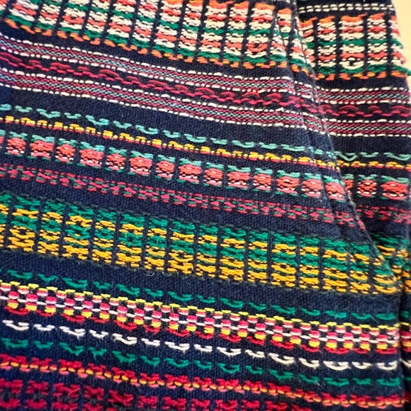 GAP CITY SHORT SIZE 6 SHORTS.   3” LOW RISE   12” LENGTH - Picture 5 of 7